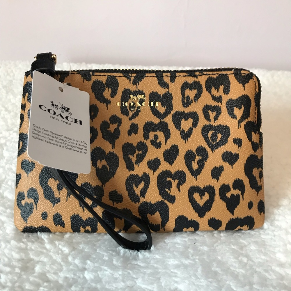New with tags Coach wristlet